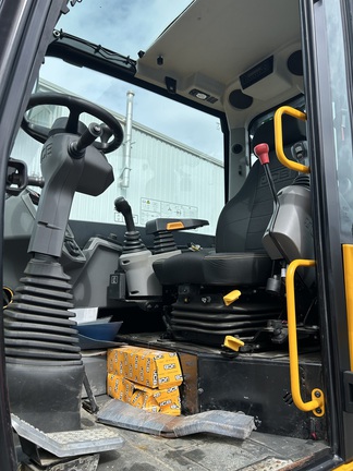 0 JCB 110W