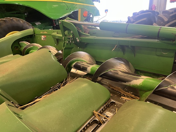 Photo of 2019 John Deere 712FC
