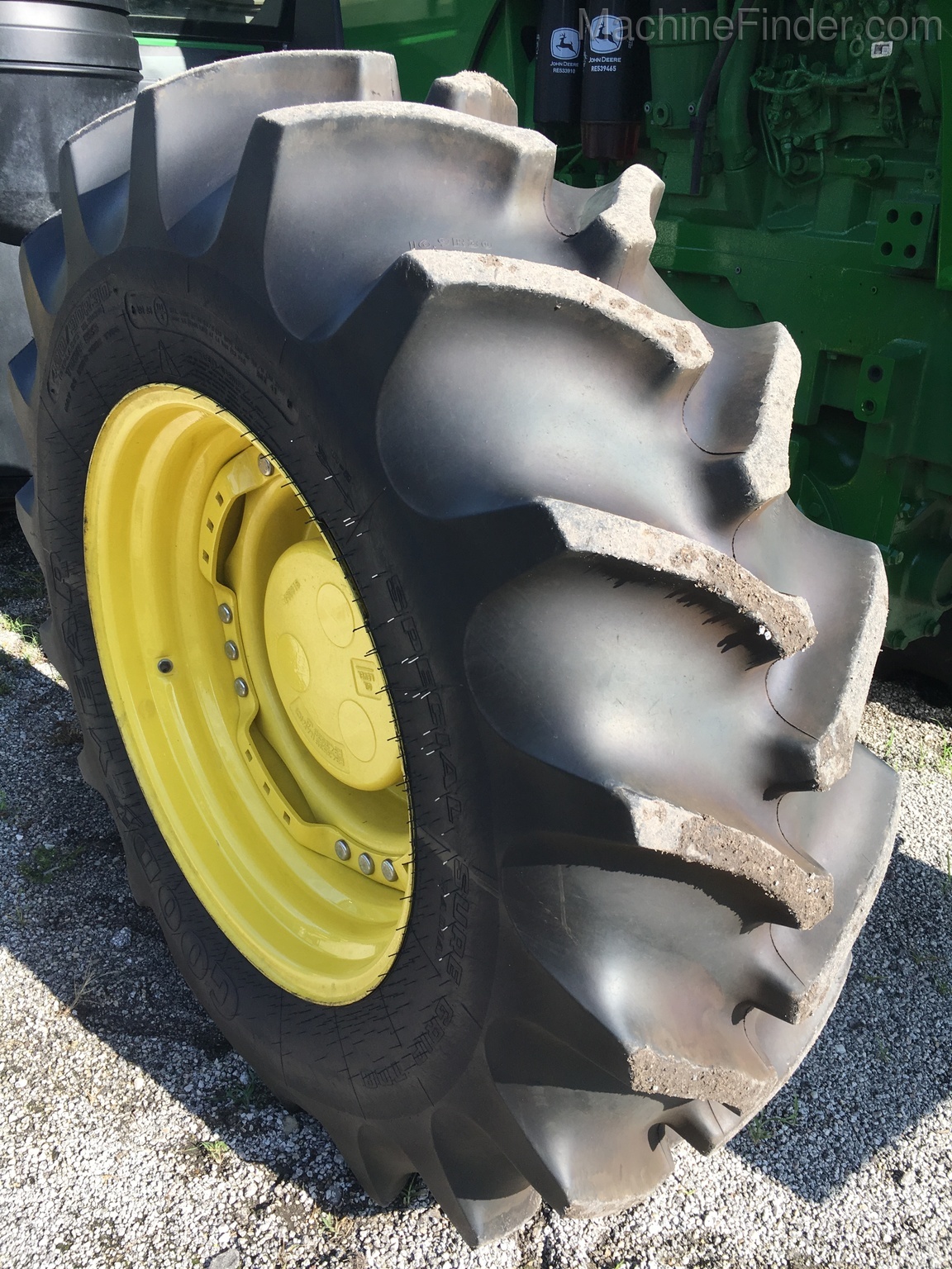 2017 John Deere 8295R Image 8