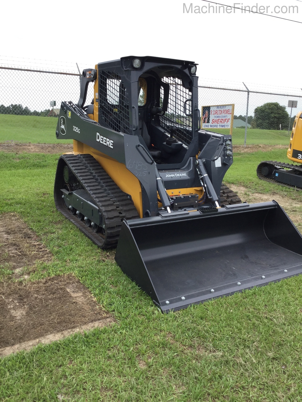 2020 John Deere 325G Image 2