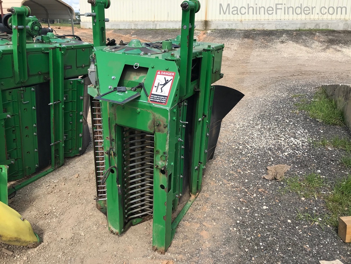 John Deere PRO16 Image 1