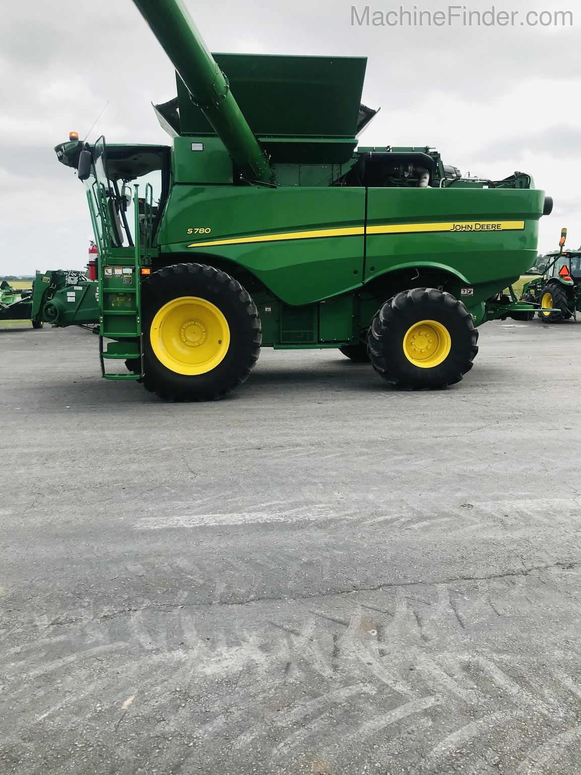 2019 John Deere S780 Image 4