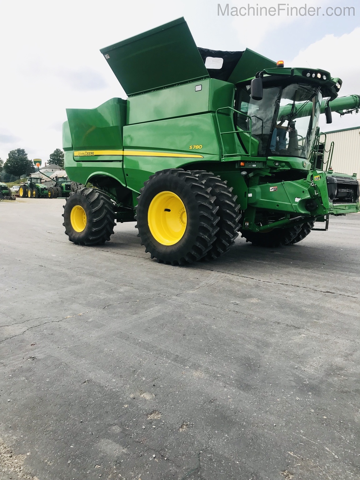 2019 John Deere S780 Image 2
