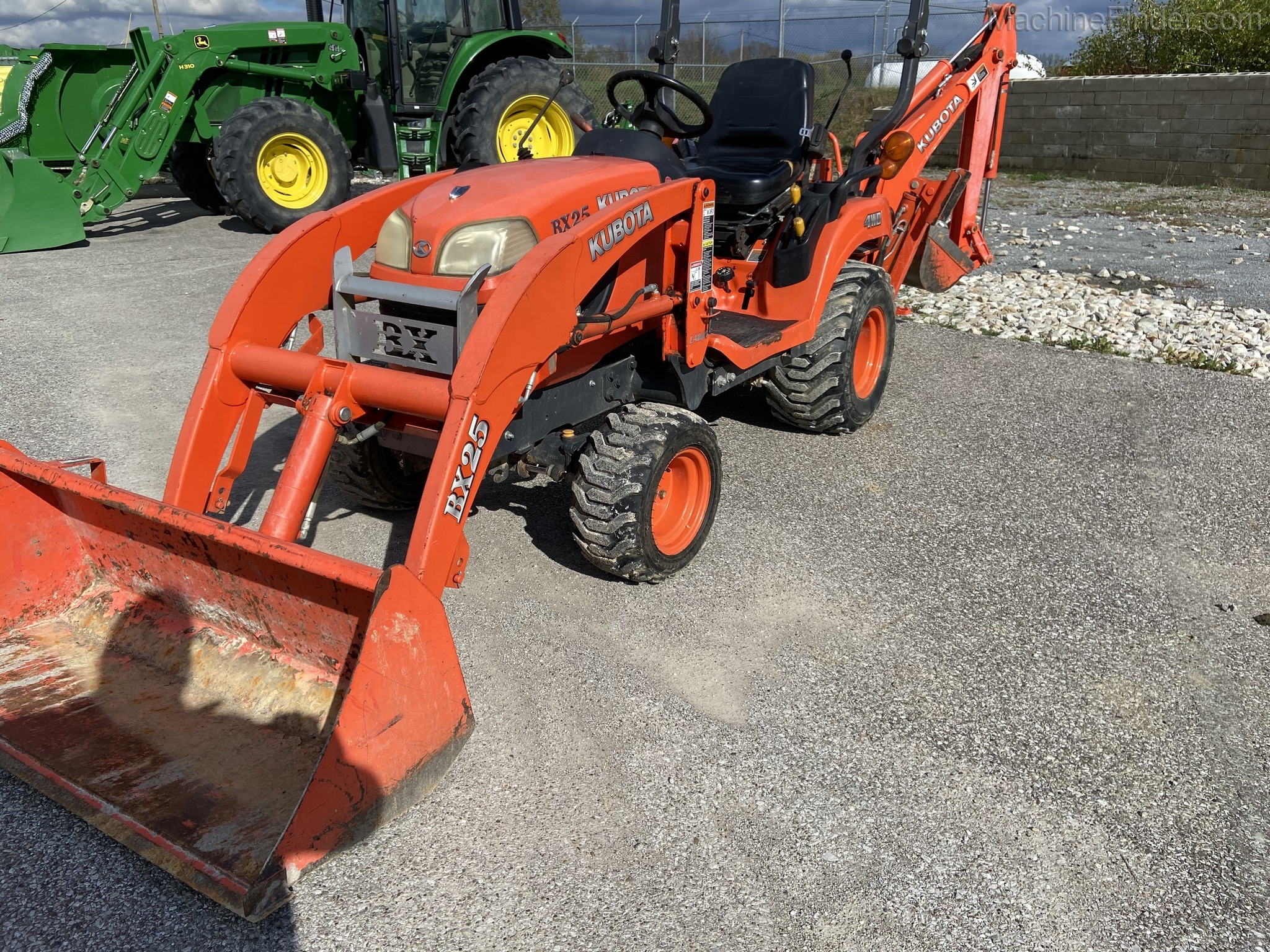 2012 Kubota BX25 Image 1