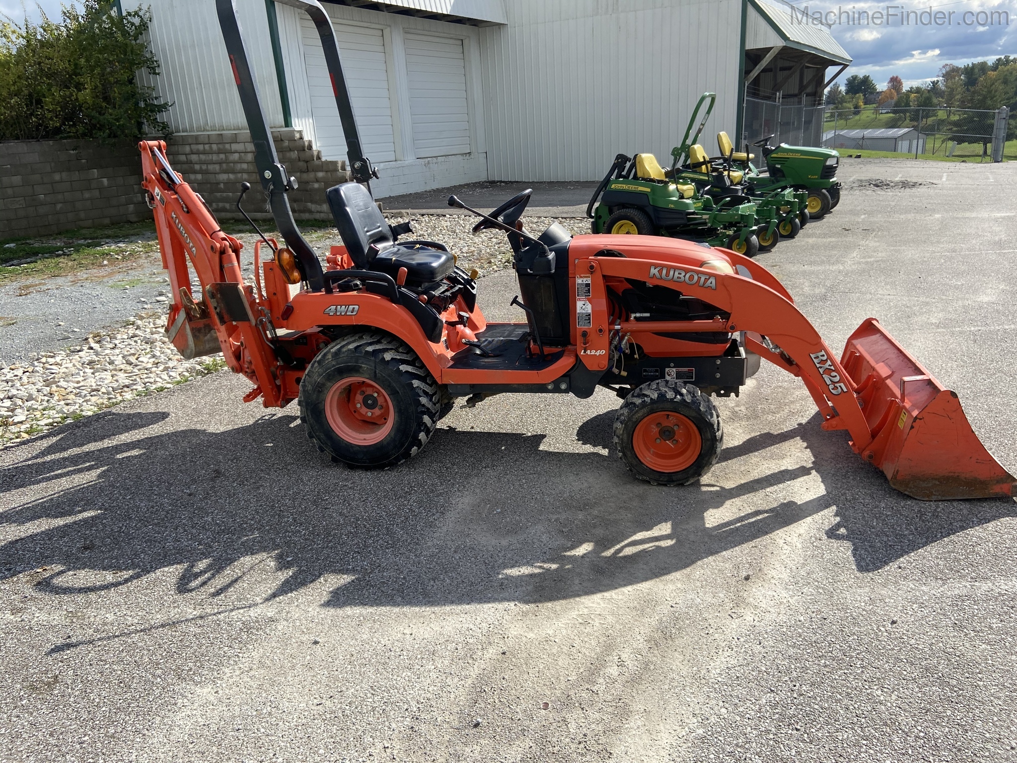 2012 Kubota BX25 Image 2