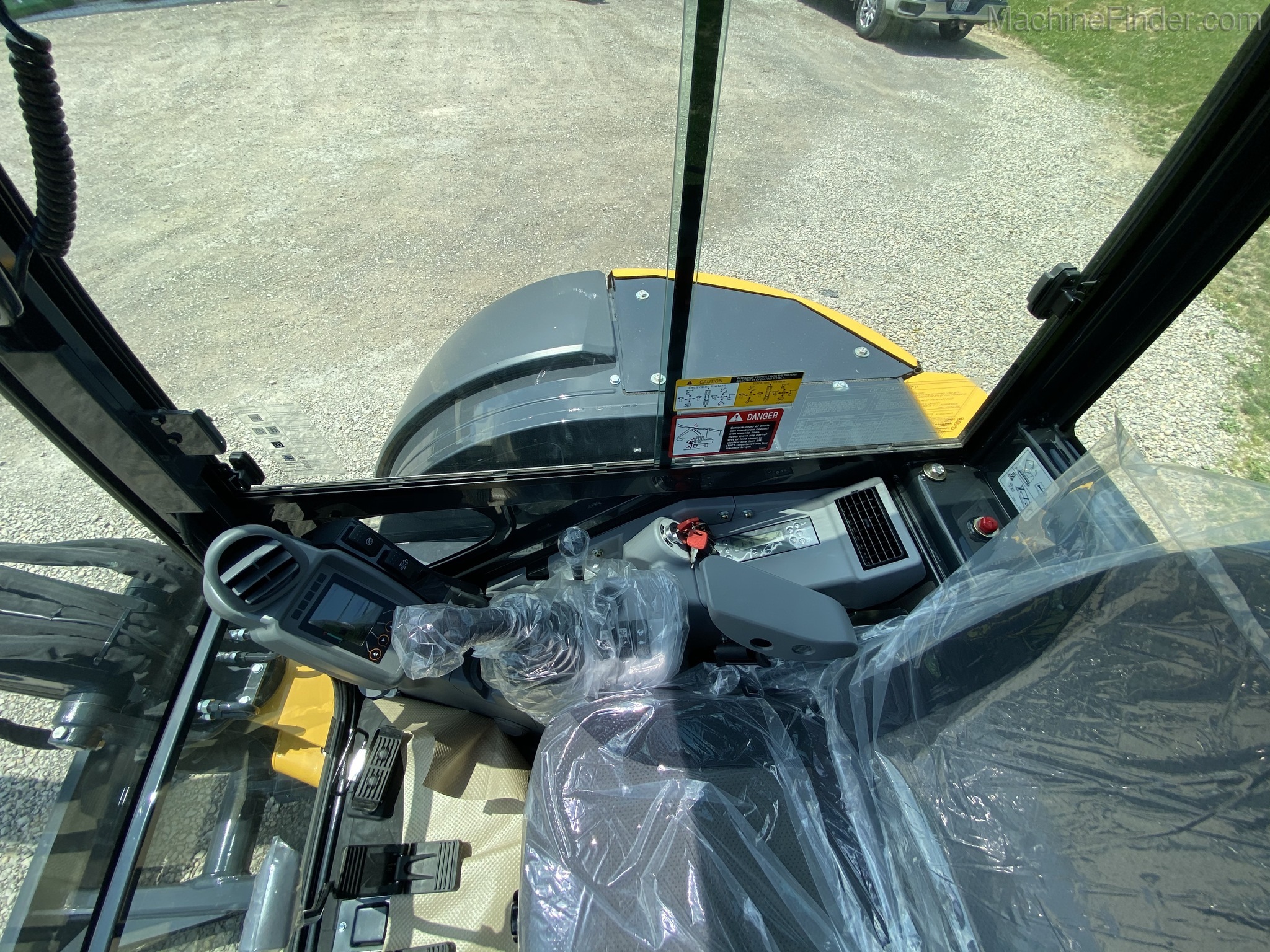 2020 John Deere 50G Image 10