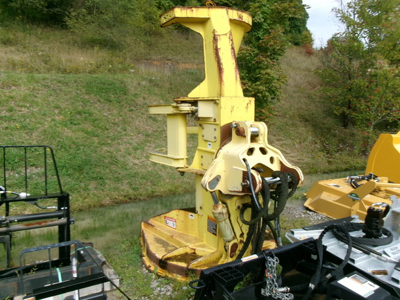 2013 John Deere FS20