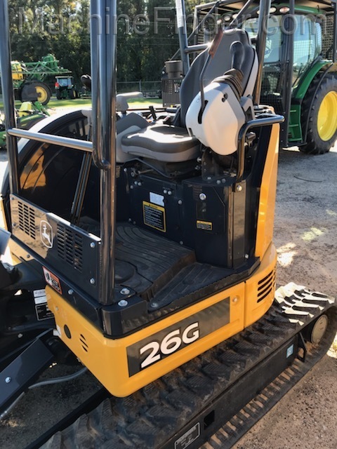 John Deere 26G Image 3