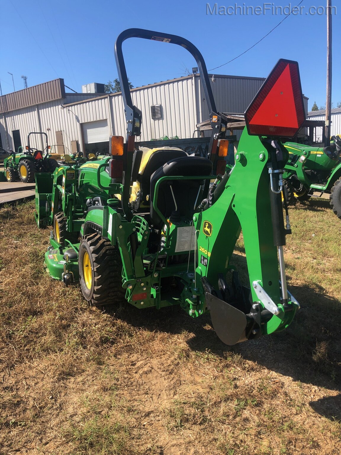 2020 John Deere 1025R TLB BELLY MOWER GRAPPLE Image 2