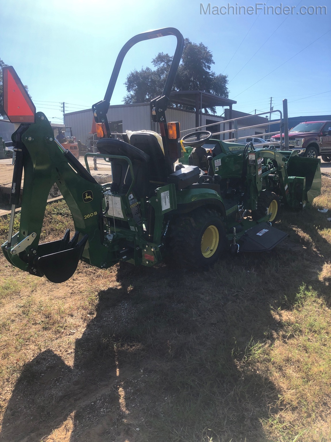 2020 John Deere 1025R TLB BELLY MOWER GRAPPLE Image 4