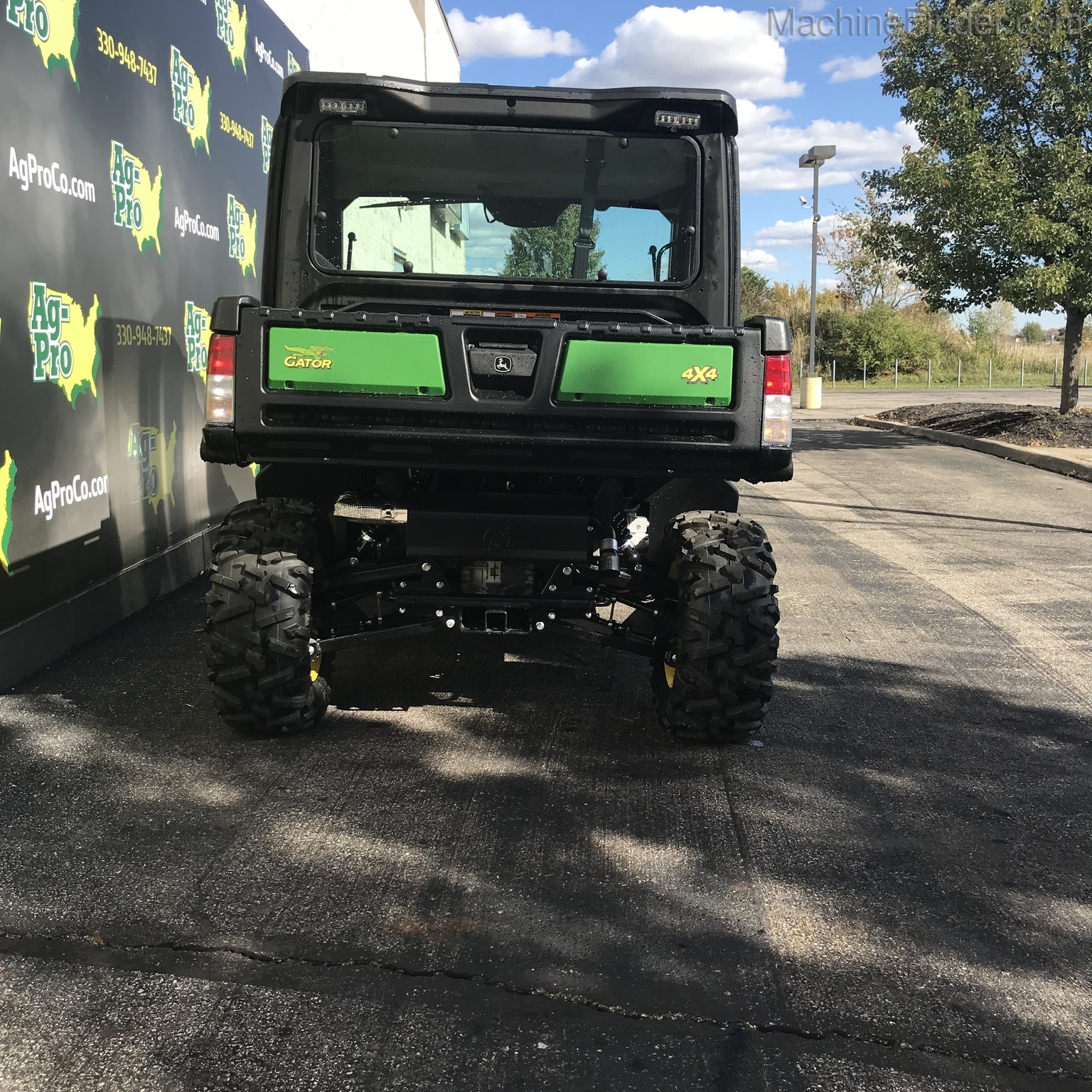 2021 John Deere 835M HVAC Image 7