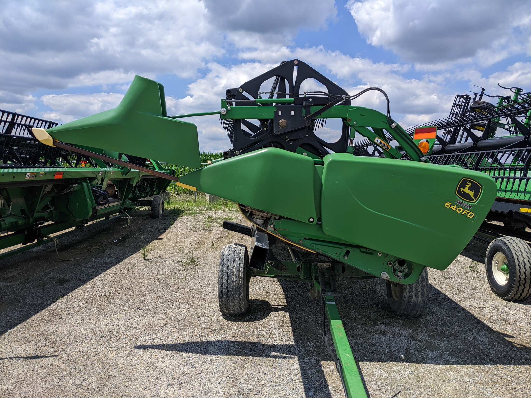 2013 John Deere 640FD Combine Platforms