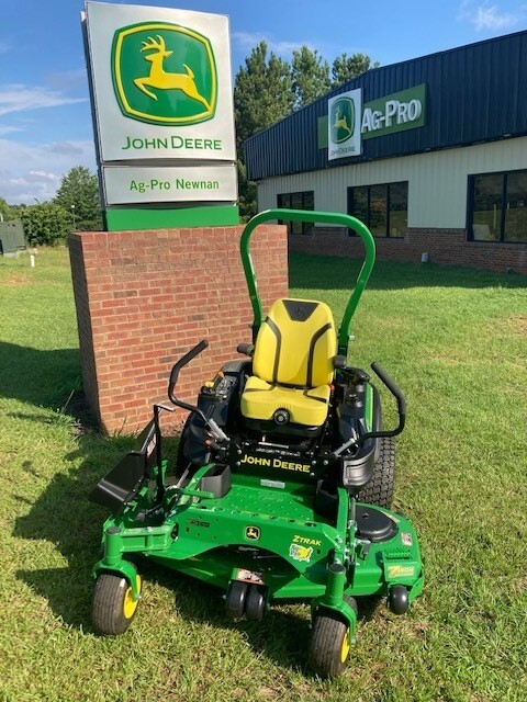 2025 John Deere Z930M Image 1