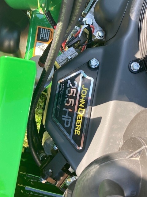 2025 John Deere Z930M Image 5