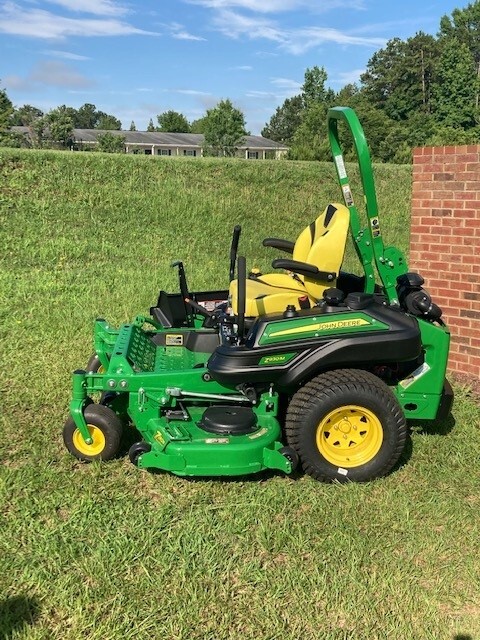 2025 John Deere Z930M Image 3