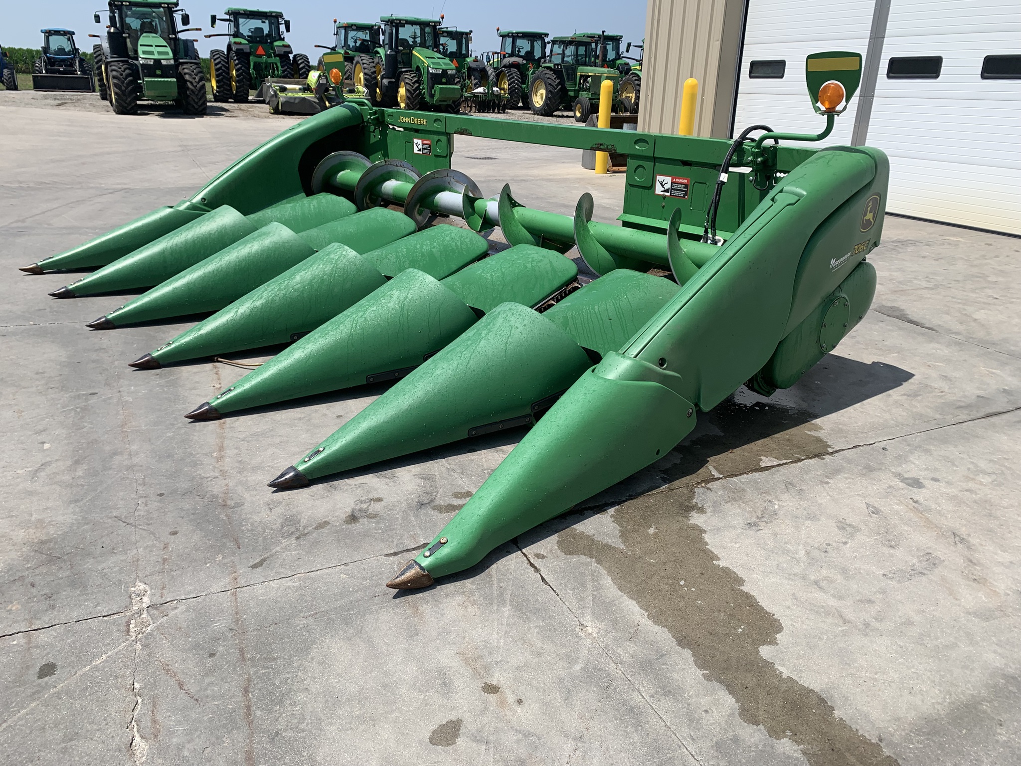 2020 John Deere 706C Image 7