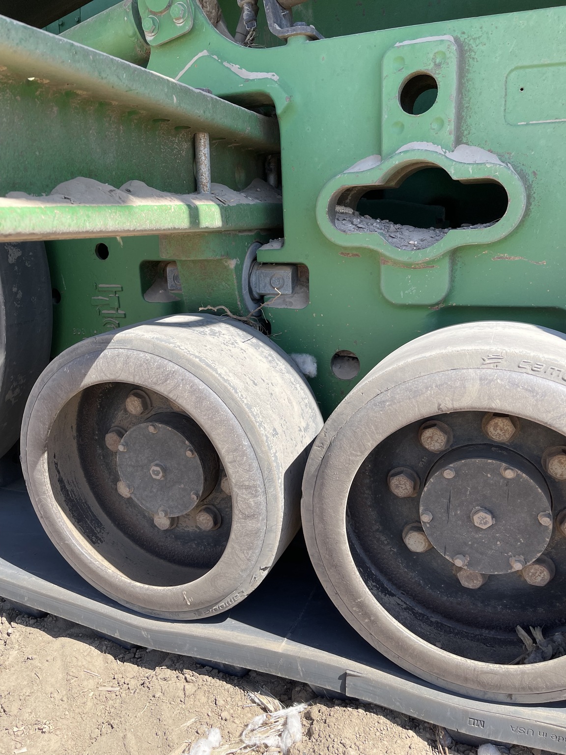 2010 John Deere 8345RT 2010 Track Tractors Castroville, TX