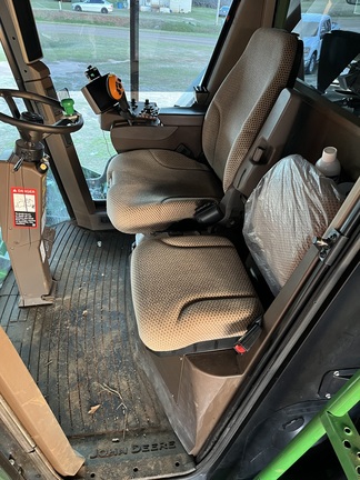 2021 John Deere CP690 Photo 11