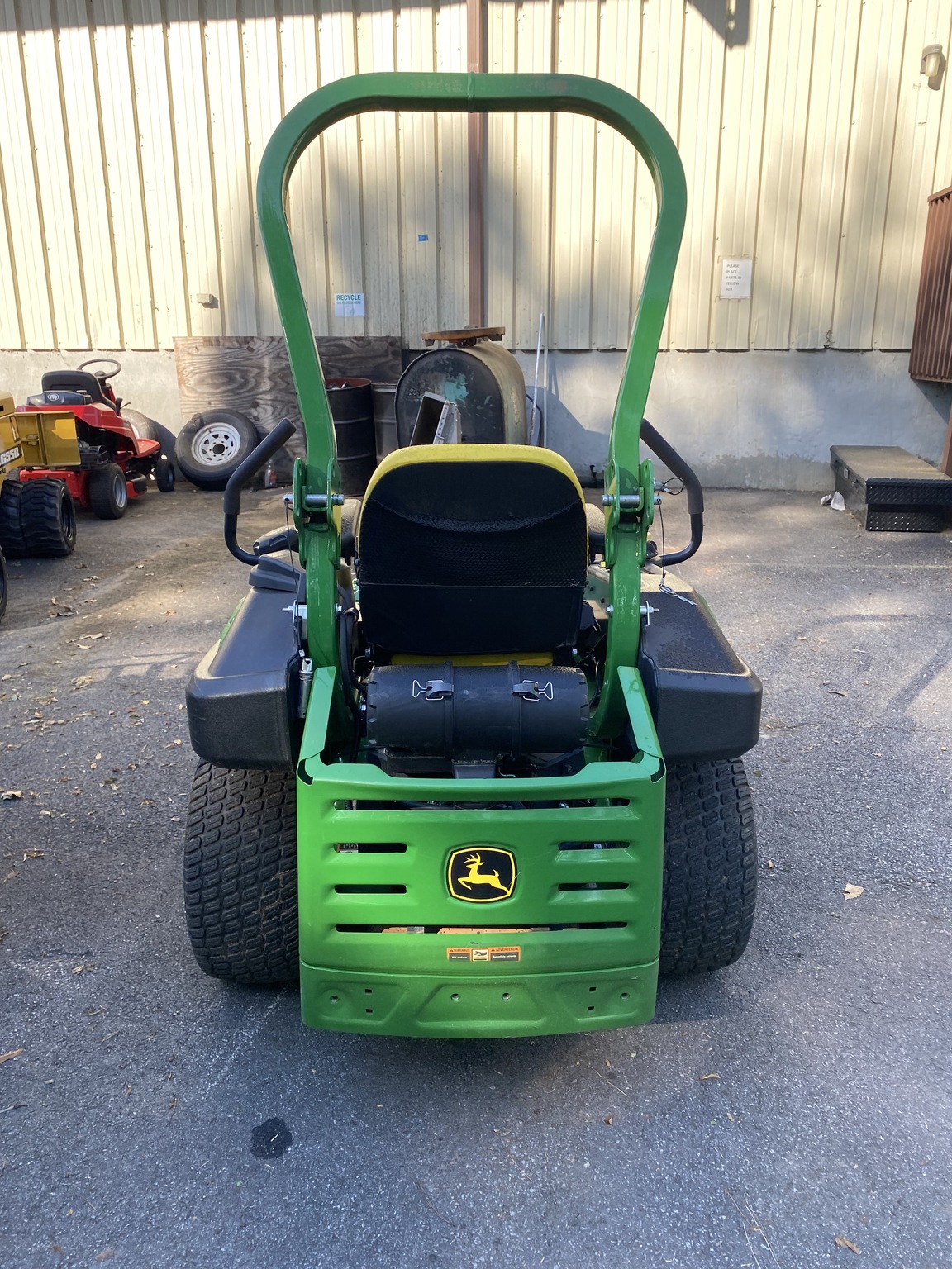2023 John Deere Z915 Image 3