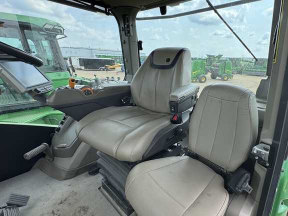 Used 2022 John Deere 9RX 640 Track Tractors at Horizon Ag & Turf in Lloydminster, AB - Photo7