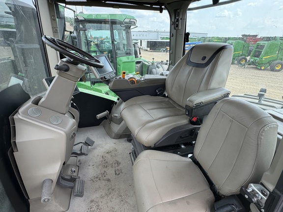 Used 2022 John Deere 9RX 640 Track Tractors at Horizon Ag & Turf in Lloydminster, AB - Photo6