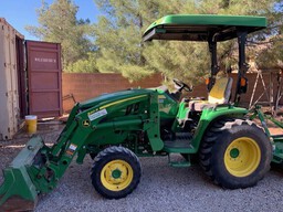 2018 John Deere 3046R