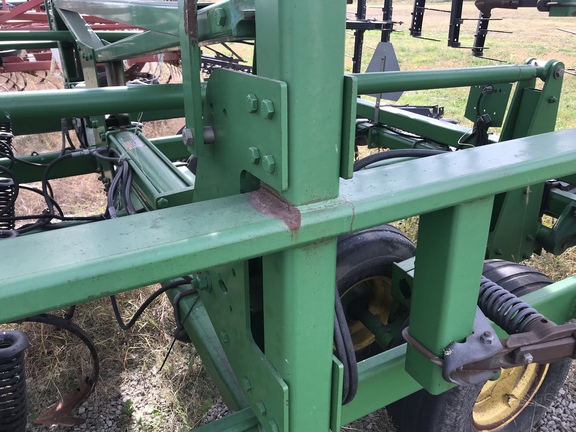 2009 John Deere 2210 - Photo26