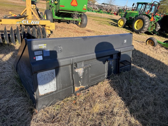 2021 John Deere LM90 Photo 3