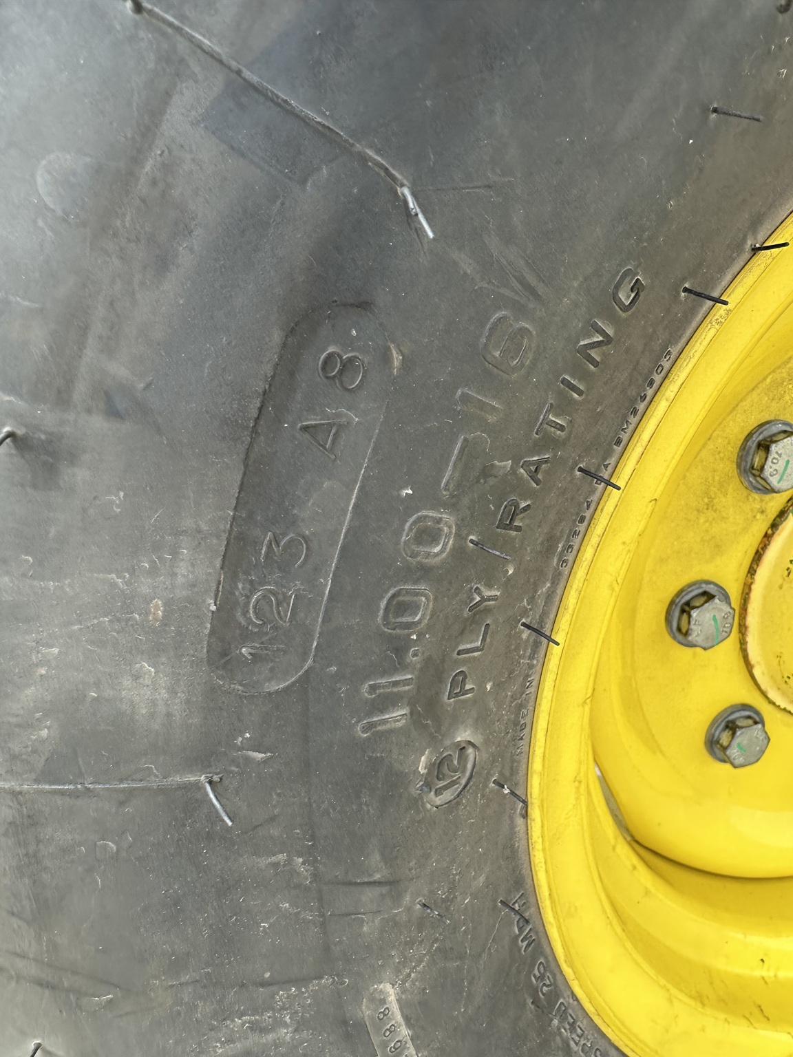 2022 John Deere 6110M Image 15