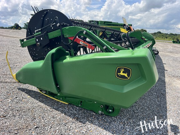 Photo of 2023 John Deere RD40F