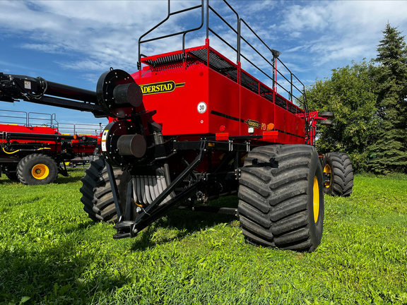 2024 Vaderstad 8412