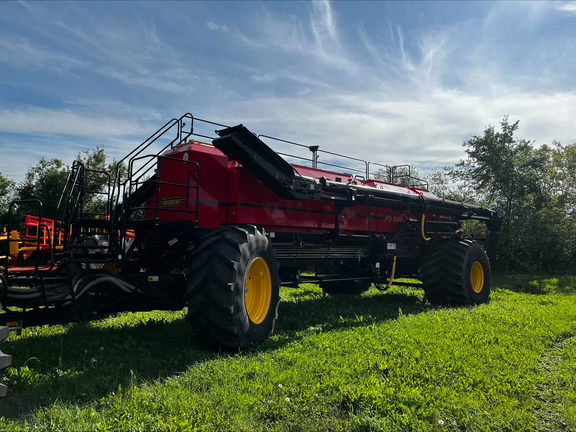 2024 Vaderstad 8412