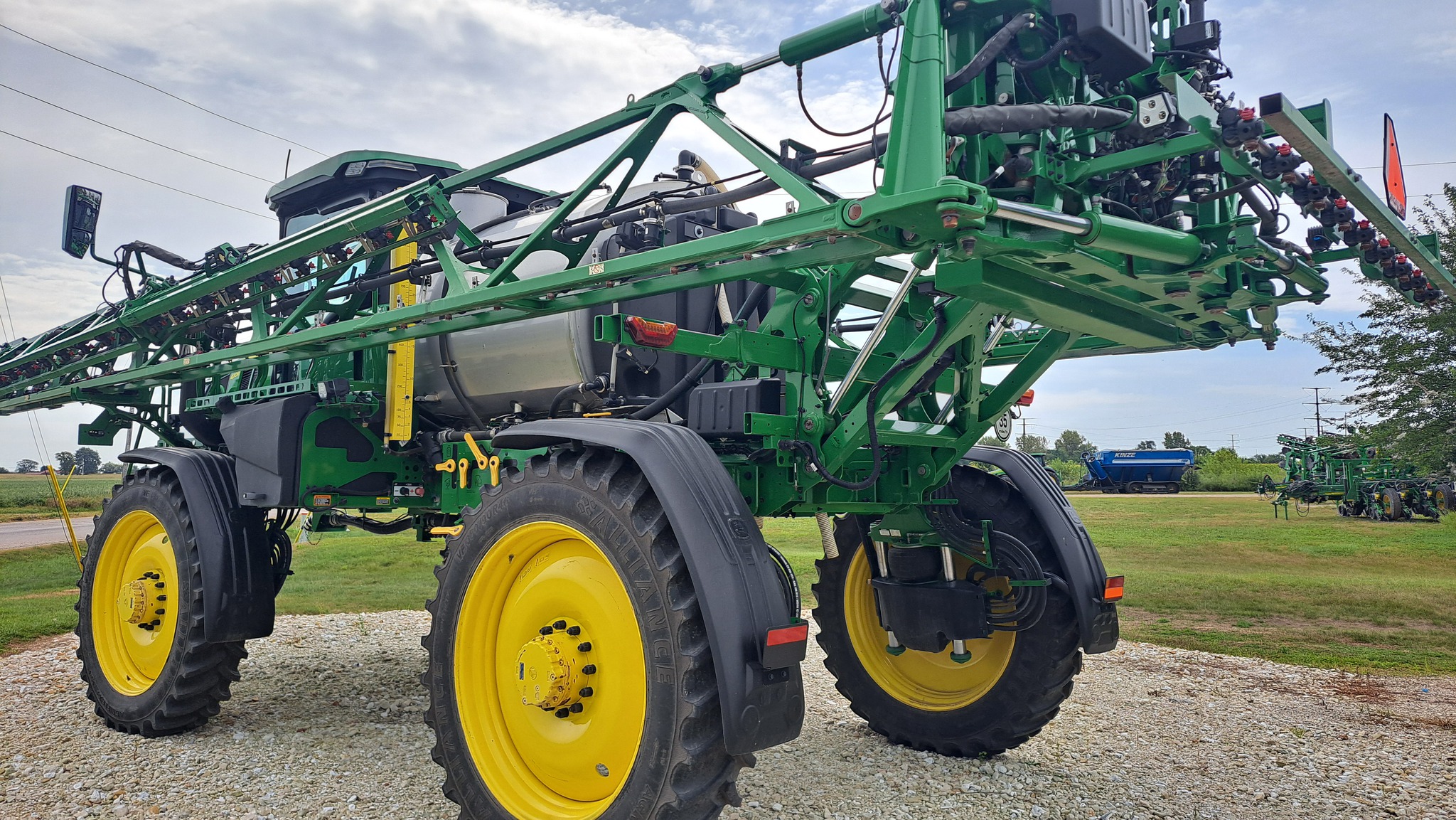  2022 John Deere 410R at Heritage Tractor in Galesburg, IL