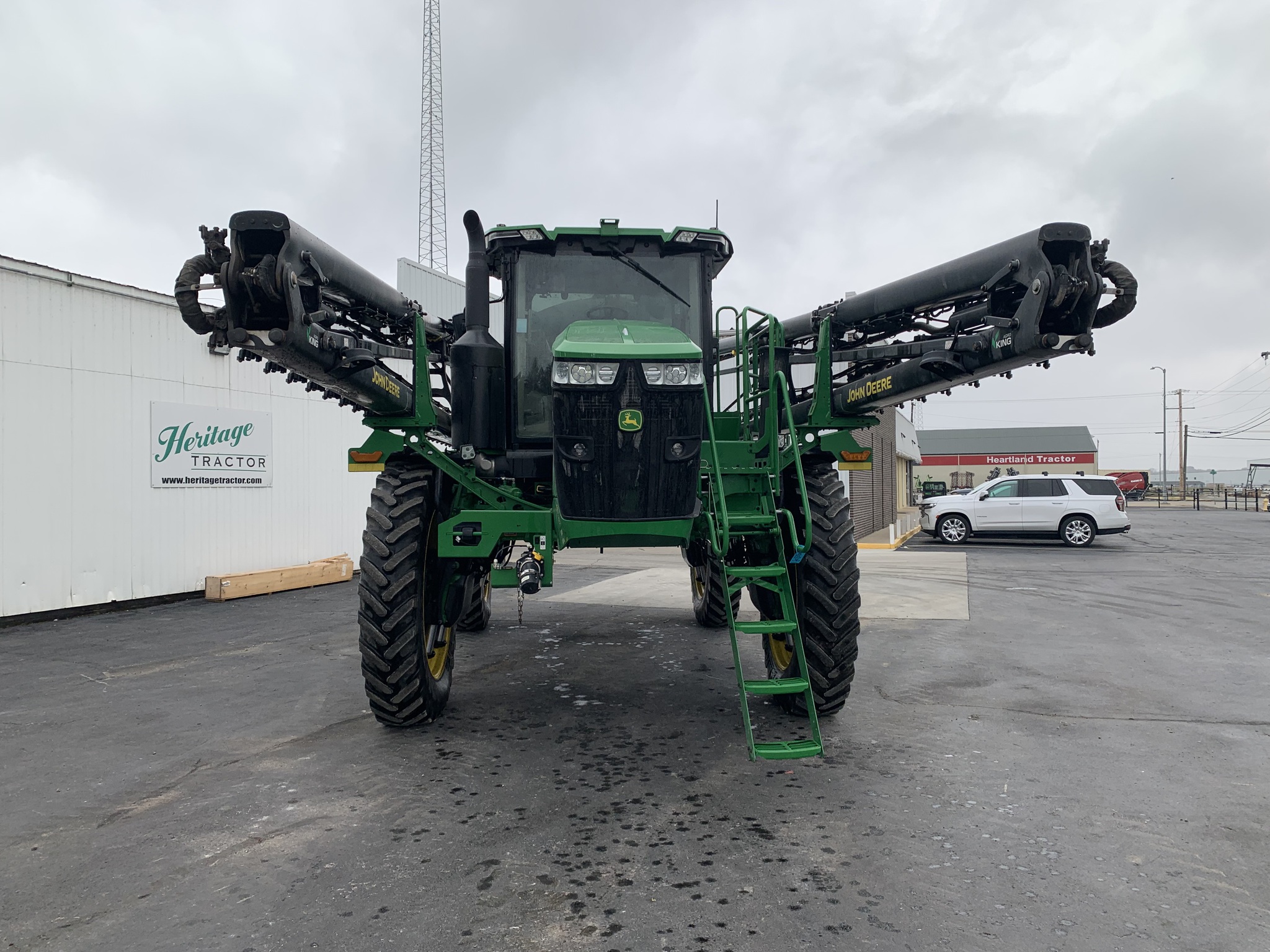  2022 John Deere 616R at Heritage Tractor in Lamar, MO
