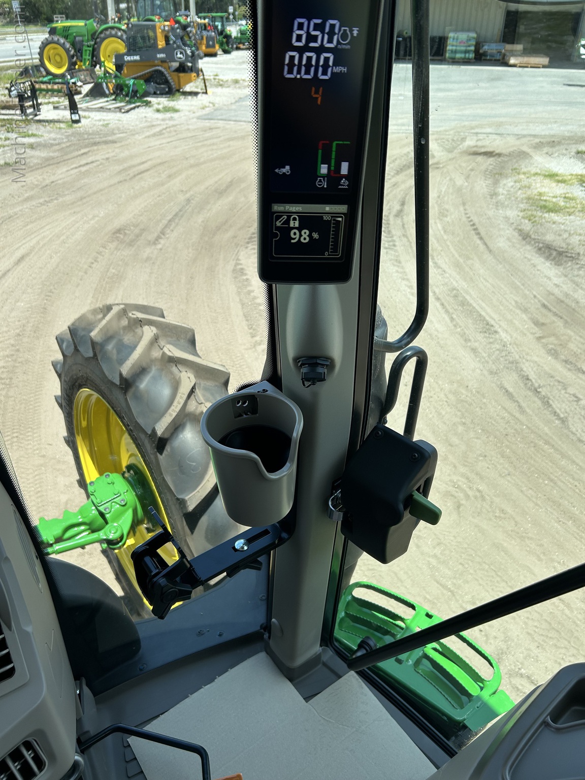 2024 John Deere 6130M Image 8