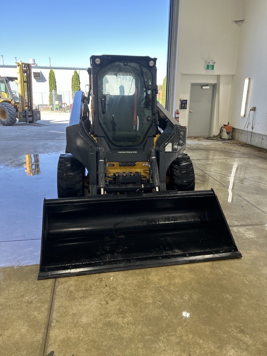 2020 John Deere 330G Image 3