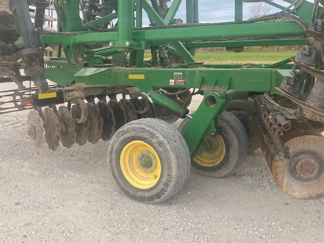 2013 John Deere 2623VT Image 9