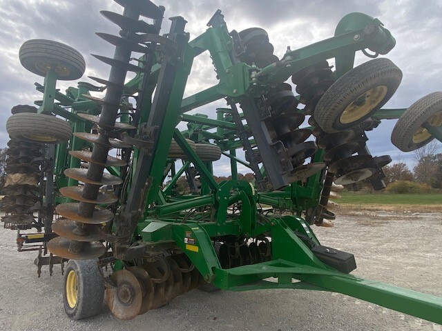 2013 John Deere 2623VT Image 1