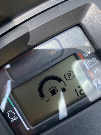 2023 John Deere X570 Photo 2