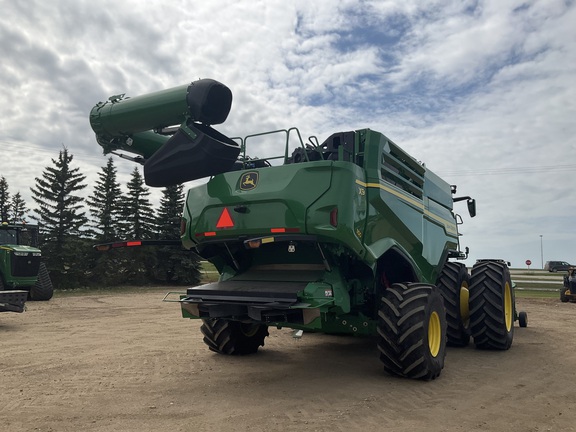 2022 John Deere X9 1100