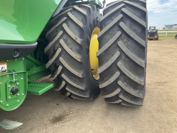 2022 John Deere X9 1100
