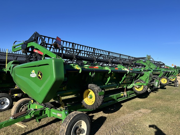 Used 2022 John Deere HD50R Combine Platforms at Horizon Ag & Turf in Westlock, AB - Photo2