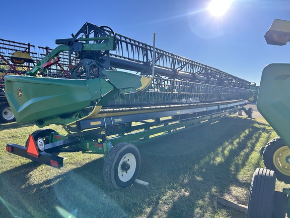 Used 2022 John Deere HD50R Combine Platforms at Horizon Ag & Turf in Westlock, AB - Photo3