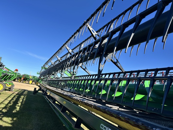 Used 2022 John Deere HD50R Combine Platforms at Horizon Ag & Turf in Westlock, AB - Photo8