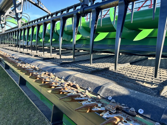 Used 2022 John Deere HD50R Combine Platforms at Horizon Ag & Turf in Westlock, AB - Photo9