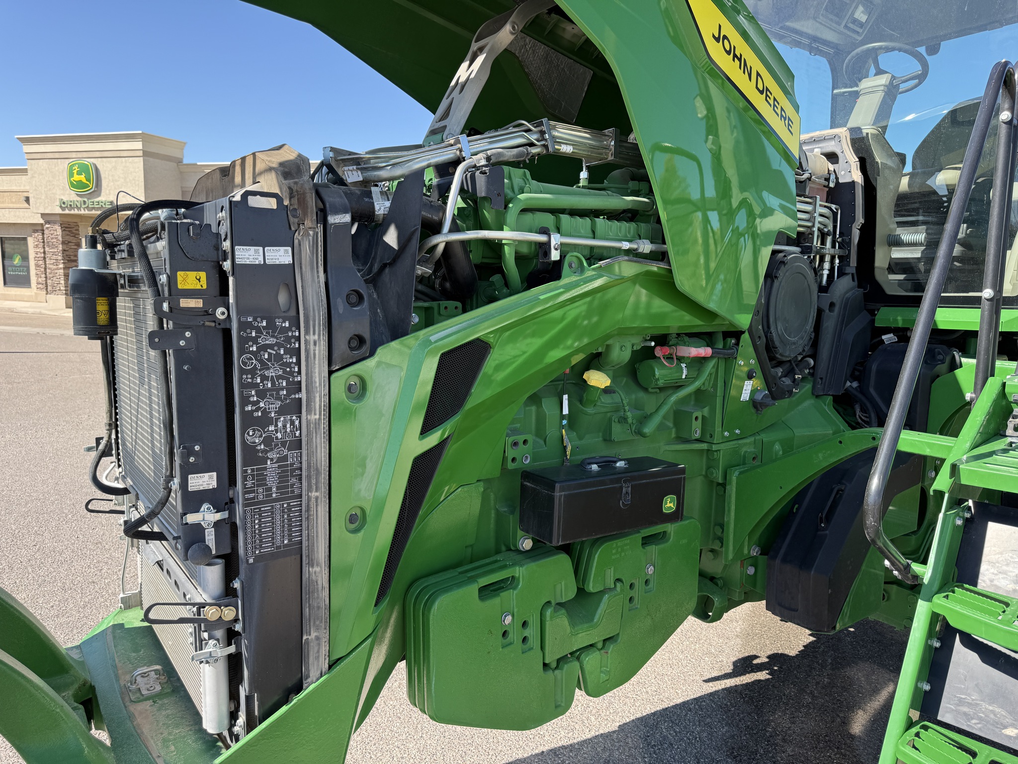 2022 John Deere 8RT 370 Image 23