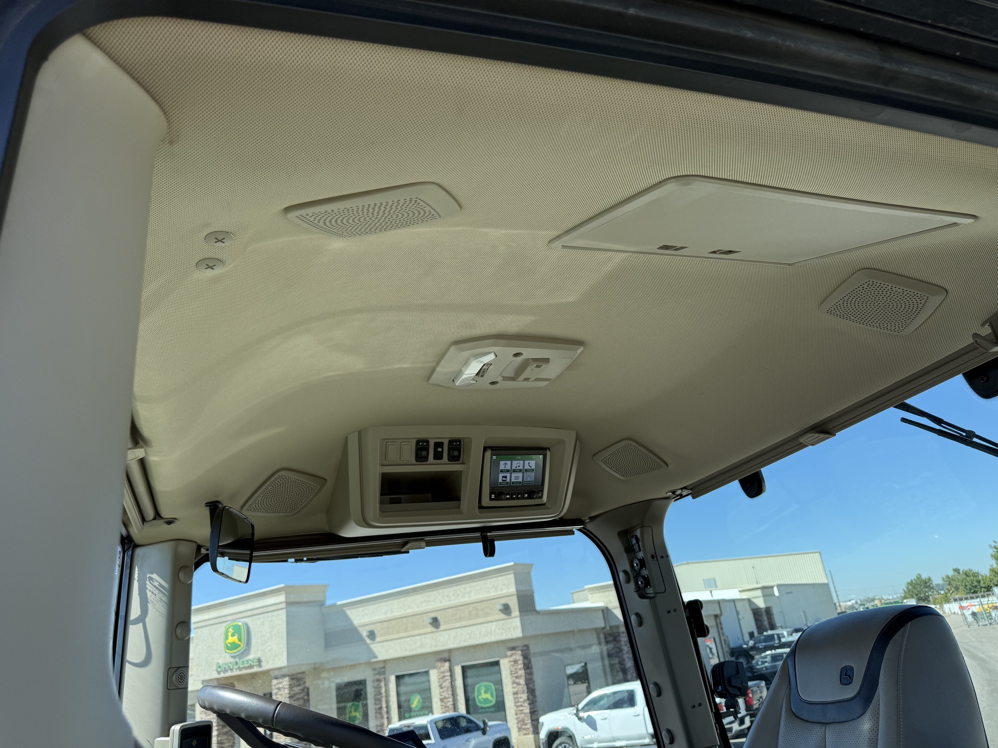 2022 John Deere 8RT 370 Image 10