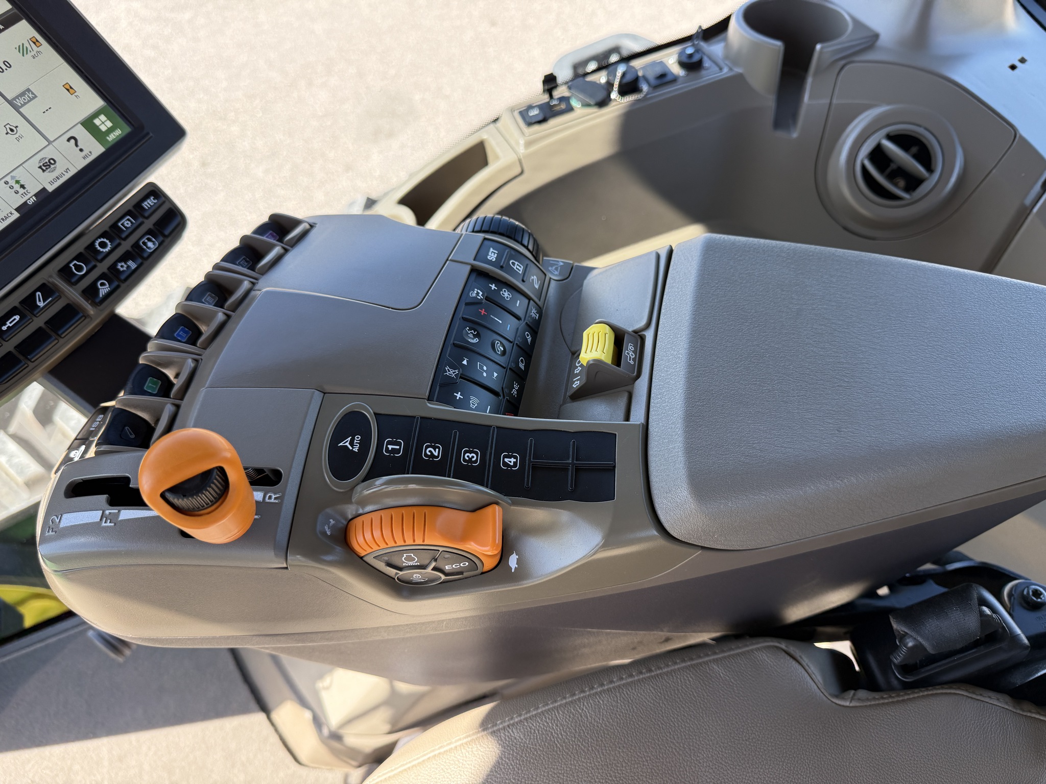 2022 John Deere 8RT 370 Image 14