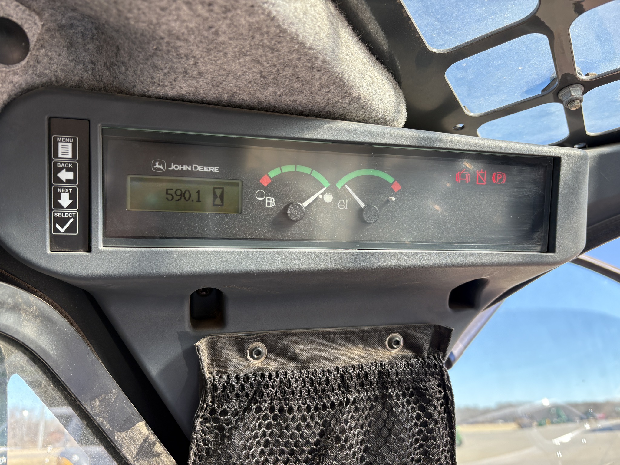 2020 John Deere 325G Image 11