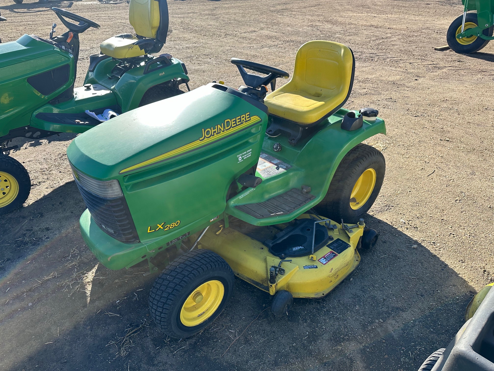 2004 John Deere LX280 Image 1